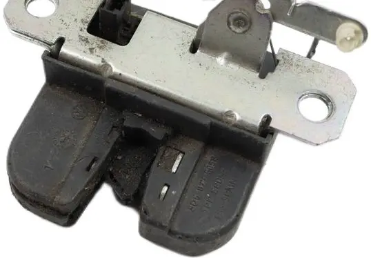 Volkswagen Polo III 6N 6N2 6NF Tailgate/trunk/boot lock/catch/latch 6Q6827505B