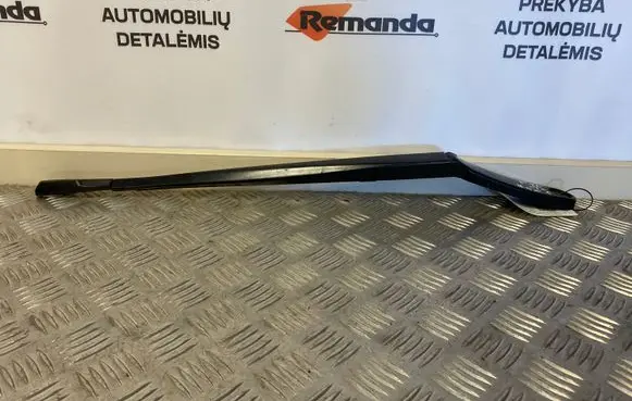 BMW 5 F10 F11 Front wiper blade arm 61617203156