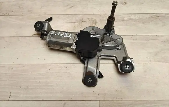 Toyota Corolla Verso E121 Rear window wiper motor 851300F010 2596001022
