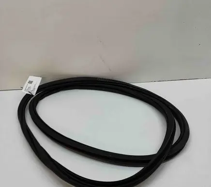 Volvo XC40 Rubber seal front coupe door 32229216