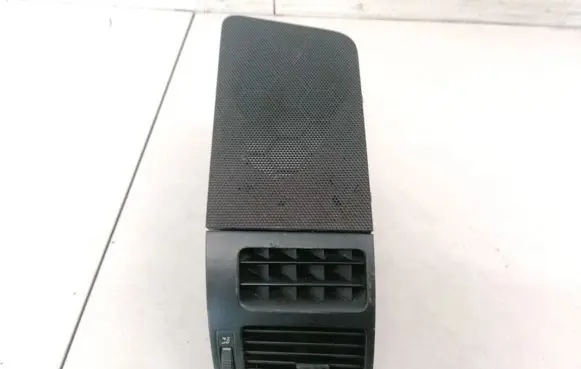 Volkswagen Touran I Dash center air vent grill 1T0819704A