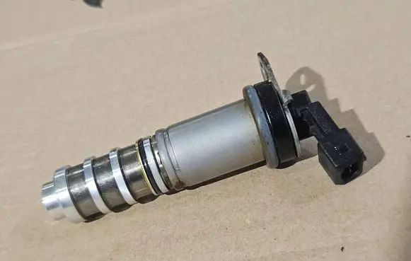BMW X5 F15 Turbo solenoid valve 7585776