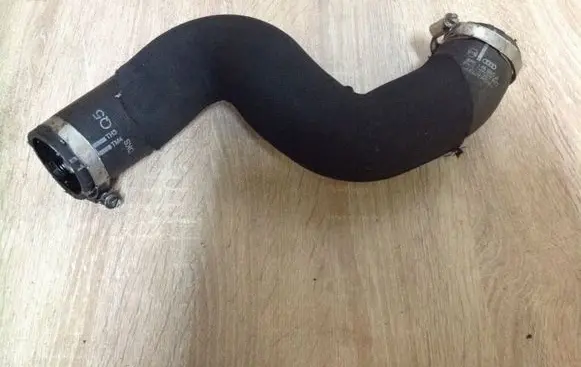 Audi Q5 SQ5 Engine coolant pipe/hose 8R0145993A 127097