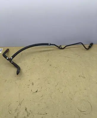 Mercedes-Benz C W204 Engine coolant pipe/hose A2045011025