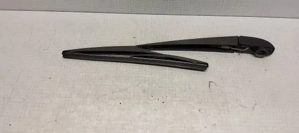 Jeep Grand Cherokee Rear wiper blade 10277 27E04 10472