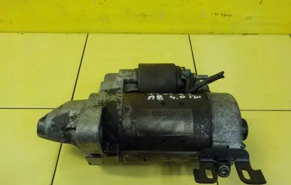 Audi A8 S8 D3 4E Starter motor 0001223018 11SP37