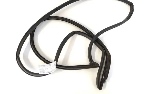 Toyota RAV 4 (XA30) Rubber seal front door (on door) 67861-42050