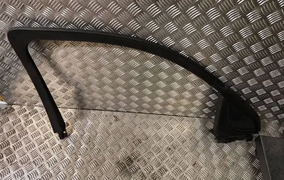 Cadillac Escalade IV Front door trim (molding) 23447342 8349 969789283
