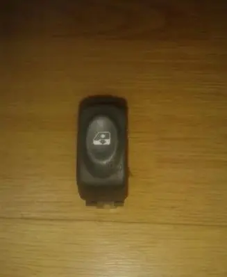 Renault Scenic I Electric window control switch 015