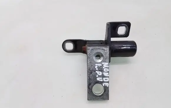 Ford Mondeo MK IV Front door upper hinge
