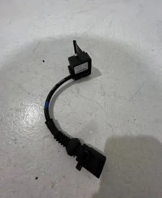 Volkswagen Phaeton Speed sensor (speedometer sensor) 3D0616575J 15179200672