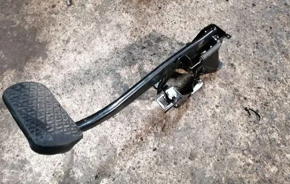 Mercedes-Benz Vito Viano W447 Brake pedal A4472900101