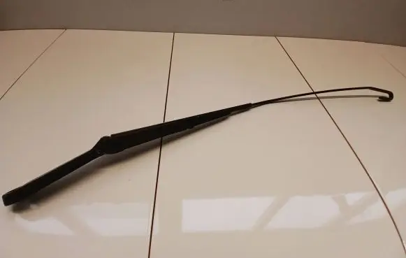 Volkswagen Transporter - Caravelle T5 Front wiper blade arm 7H1955410C