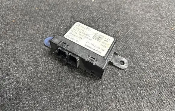 Chevrolet Camaro Parking PDC control unit/module 23412911 1039A61478 812857993