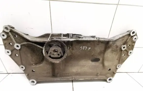Volkswagen Touran I Front subframe 1k0199369f