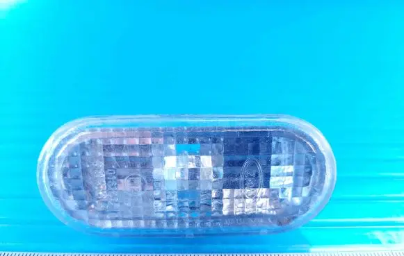 Volkswagen PASSAT B5 Front fender indicator light 1J5949117A