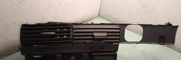 Audi A6 S6 C6 4F Dash center air vent grill 4f2820951