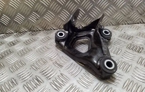 Tesla Model 3 Engine mounting bracket 111023200C CF021297011604