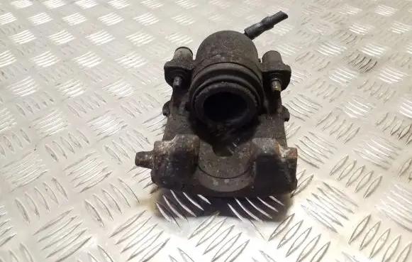 Volkswagen Golf IV Front brake caliper