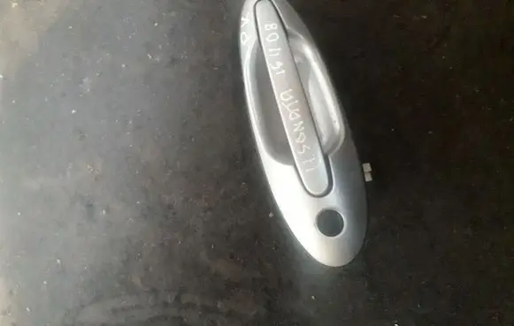 Hyundai Sonata Front door exterior handle