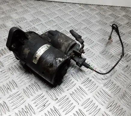 Volkswagen Golf IV Starter motor 020911023S D7ES