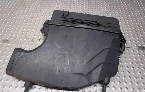 Mercedes-Benz E C207 W207 Air filter box A6420903101 S26380622