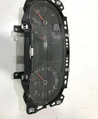 Volkswagen Golf VII Speedometer (instrument cluster) 5G0920850A