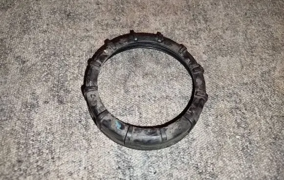 Audi TT Mk1 In tank fuel pump screw locking ring/nut 1250259