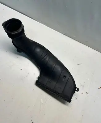 BMW X6 E71 Air intake duct part 7812264 14389710 YXX0405