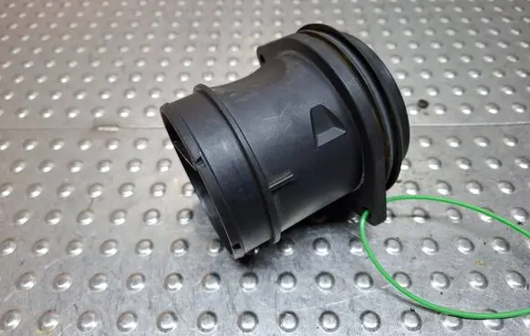 Volvo XC60 Mass air flow meter S27705731 30785472 8G9N12B579AA