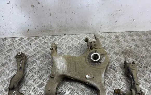 Jaguar F-Pace Rear upper control arm/wishbone