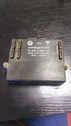 BMW 5 E34 Tow bar trailer control unit/module 1378717