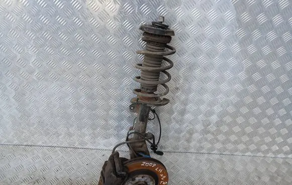Peugeot 2008 I Front wheel hub spindle knuckle