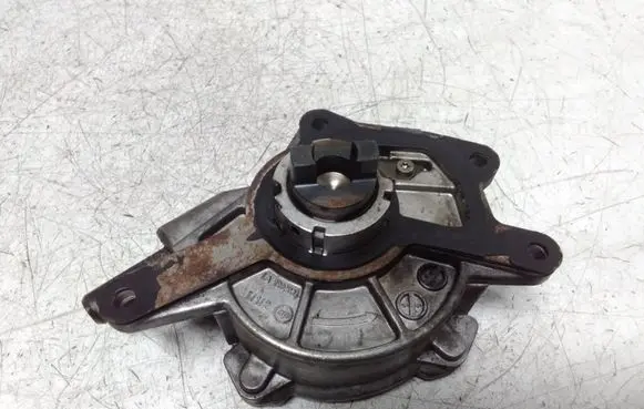 Chrysler 300 - 300C Vacuum pump A6422300065
