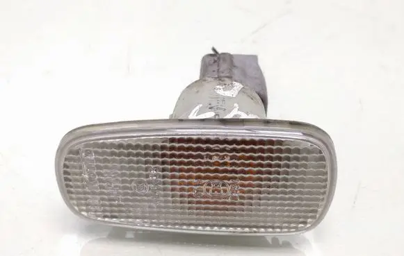 Toyota Prius (XW20) Front fender indicator light A045053