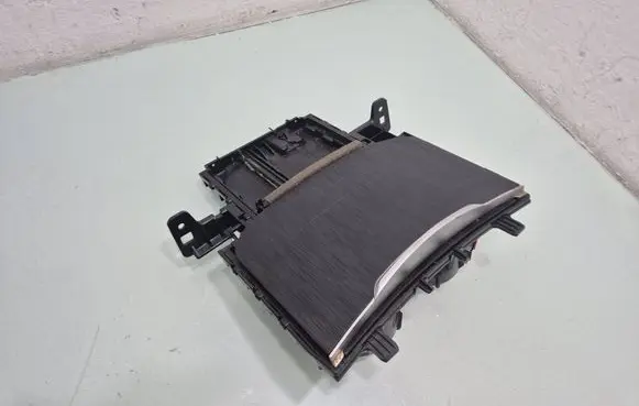 Alfa Romeo Giulia Cup holder front 1817422X 0129332B83