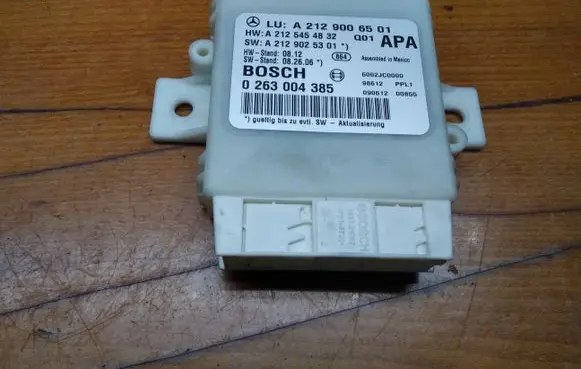 Mercedes-Benz E A207 Parking PDC control unit/module A2129006501 A2125454832 A2129025301