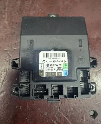 Mercedes-Benz R W251 Door control unit/module A1648207826 05072215