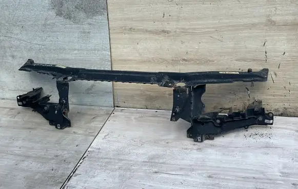 BMW X5 E53 Radiator support slam panel