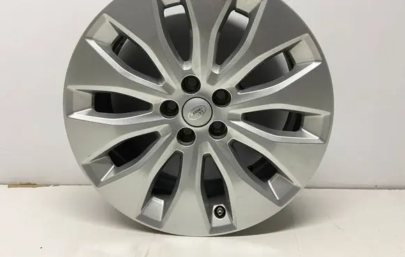 Jaguar F-Pace R18 alloy rim HK831007BA