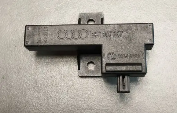 Audi Q5 SQ5 Antenna control unit 8K0907247 33542221