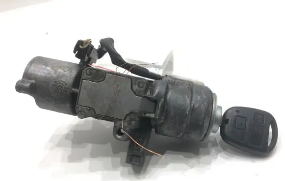 Toyota Avensis T250 Ignition lock 45020-05-04