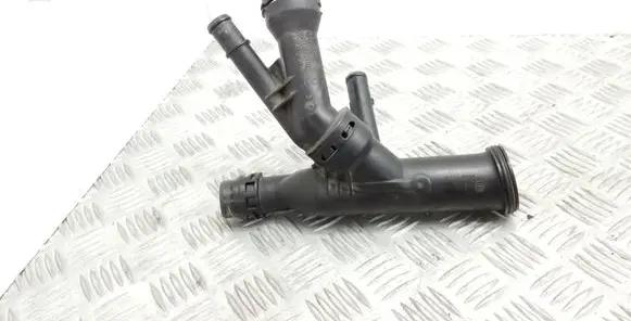 Volkswagen PASSAT B8 Engine coolant pipe/hose 04L121026Q 03N121026B