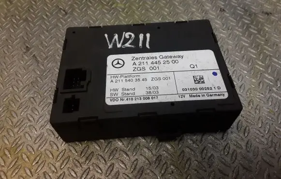 Mercedes-Benz E W211 Gateway control module 2114452500 A2114452500