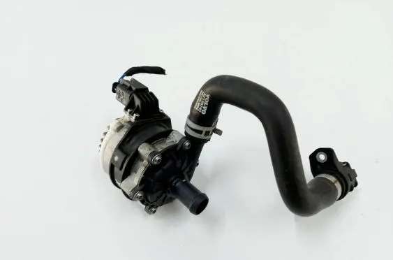 Volvo XC40 Electric auxiliary coolant/water pump 32339380