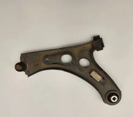 Peugeot 208 Front lower control arm/wishbone