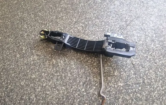 Mazda CX-5 Front door exterior handle/bracket 