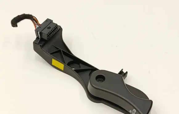 BMW 3 F30 F35 F31 Engine bonnet (hood) release handle 7326365 7309606 9335261