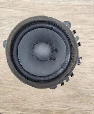 Volvo XC70 Rear door speaker 30657445 07W47