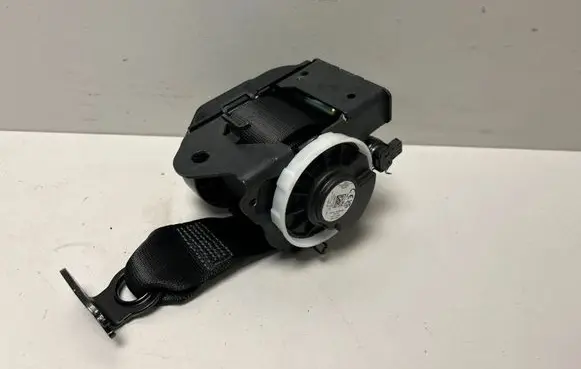 BMW X2 U10 Rear seatbelt 5B4E836